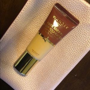 Wander Beauty | Nude Illusion Liquid Foundation